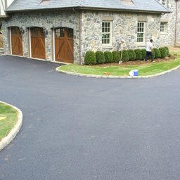 Commercial asphalt, concrete, gravel paving and pavement maintenance of Nashville and Hendersonville